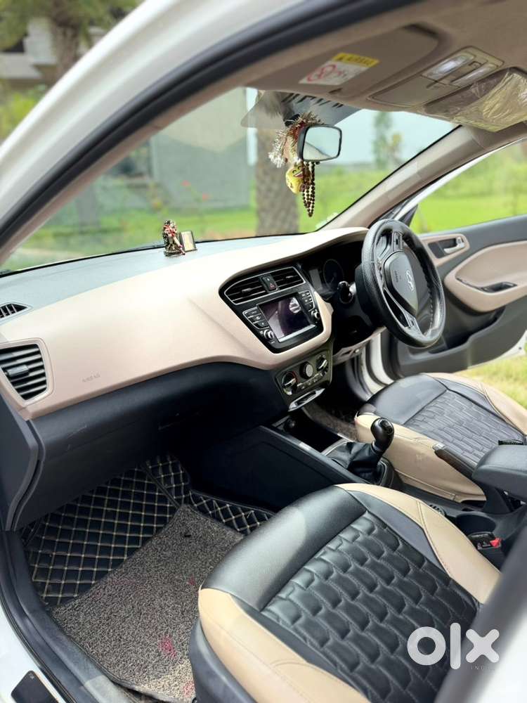 Hyundai I20 Sportz Petrol 2020