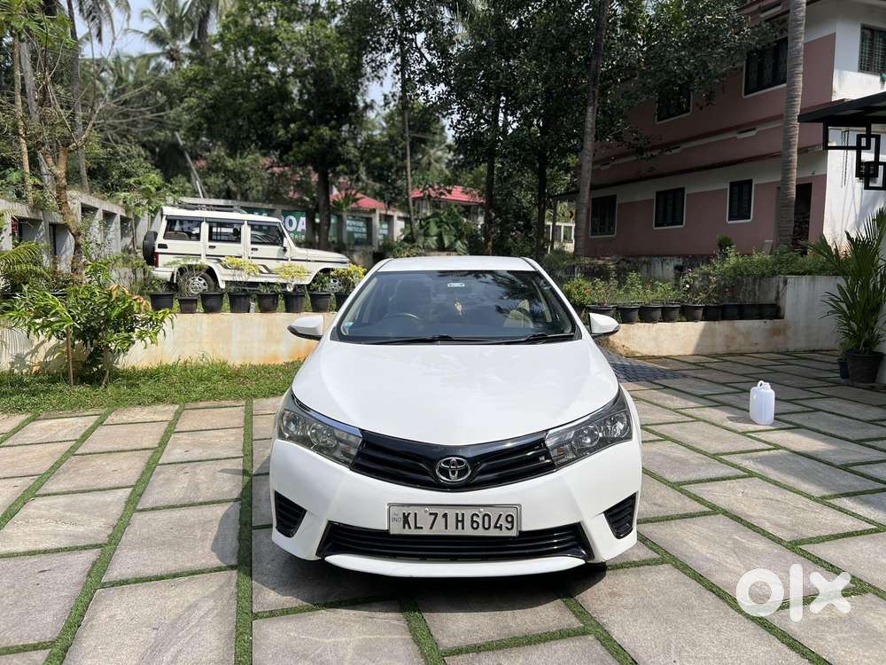 Toyota Corolla Altis 1.8 J, 2014, Diesel