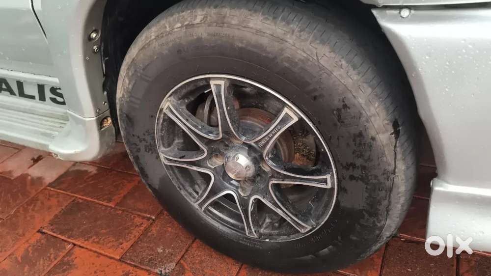 Toyota Qualis 2003 Diesel Well Maintained