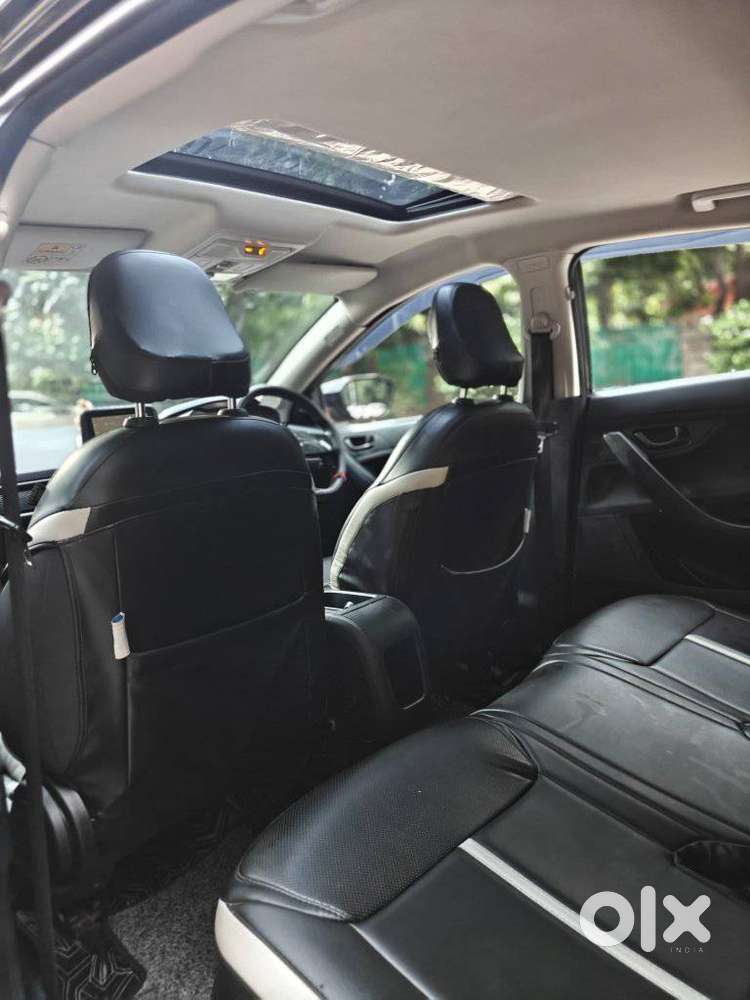 Tata Nexon Smart Plus1.2 Revotron Petrol 5 Mt, 2024, Petrol