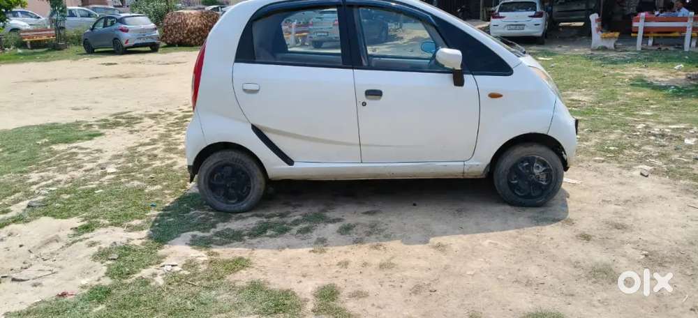 Tata Nano 2014 Withpetrol Good Condition With Average 24 Kmpl