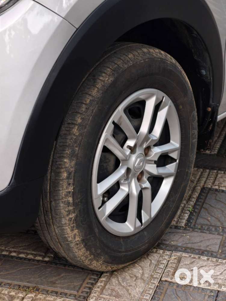 Renault Triber Rxt, 2020, Petrol