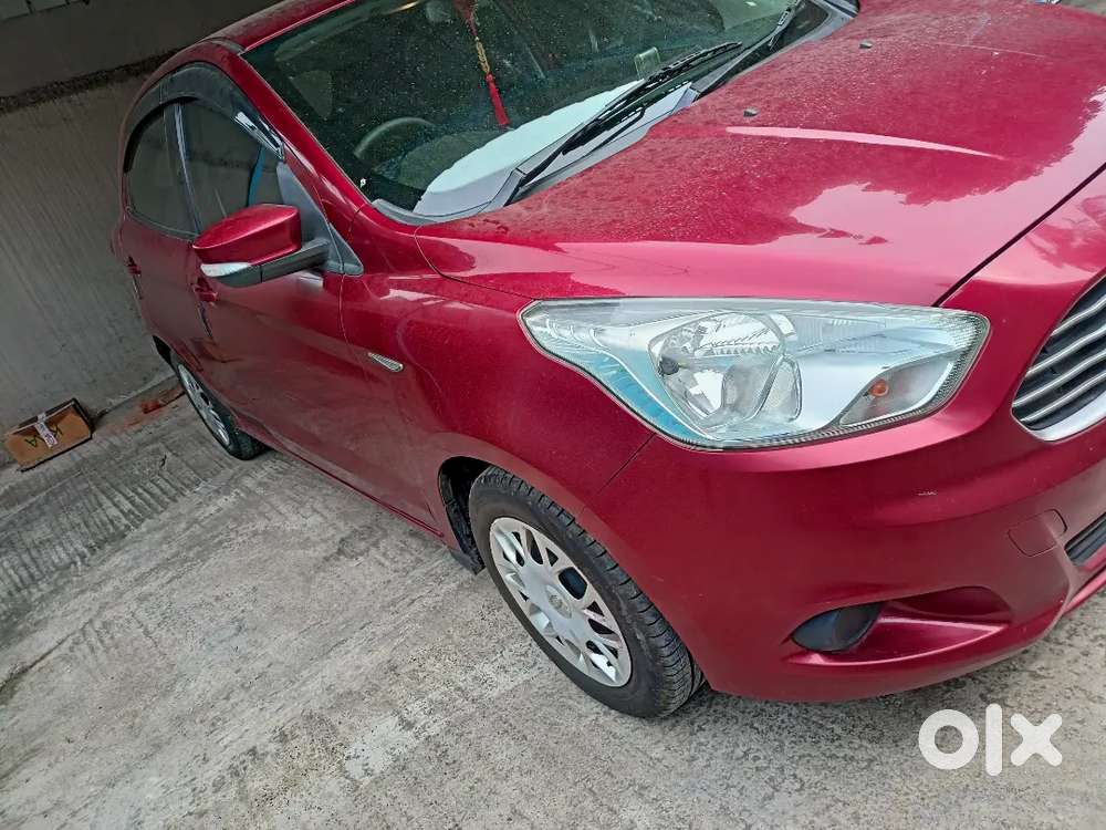 Ford Figo Titanium Mt 2016