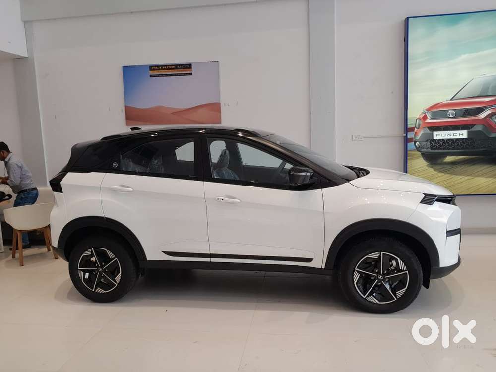 Tata Nexon 1.2 | Starting 7.39 Lakh