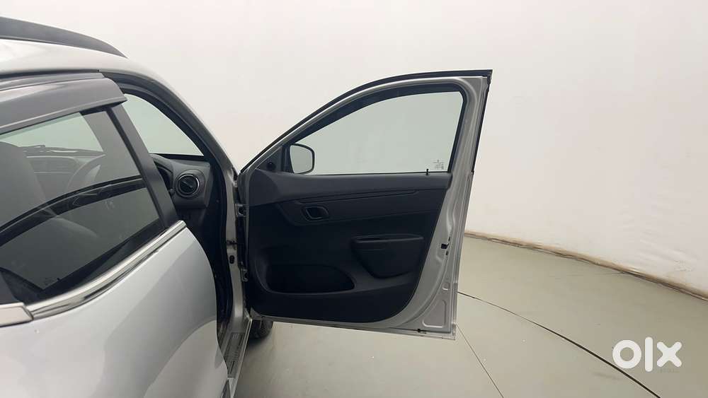 Renault Kwid 2019-ongoing 1.0 Rxt (o), 2020, Petrol