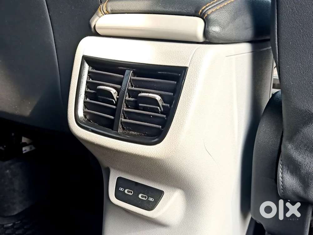 Skoda Kushaq Style 1.0l Tsi At, 2024, Petrol