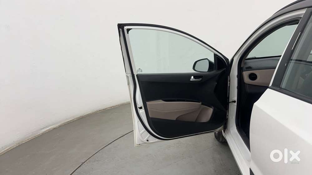 Hyundai Grand I10 1.2 Kappa Vtvt Asta (o) At, 2016, Petrol