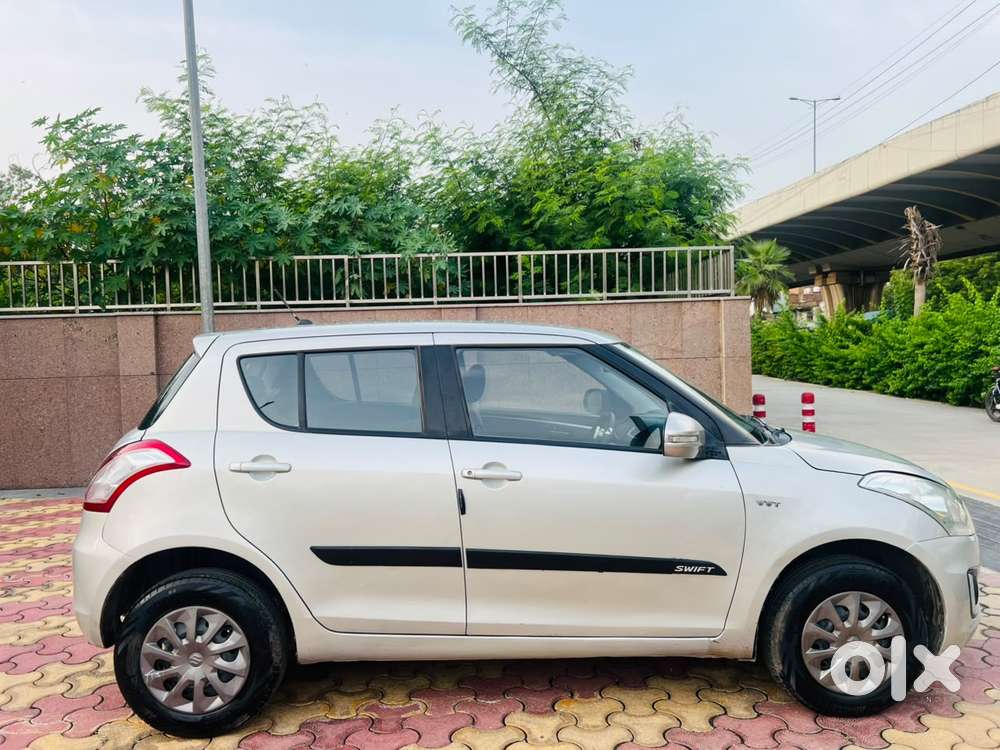Maruti Suzuki Swift 1.2 Vxi (o), 2015, Petrol