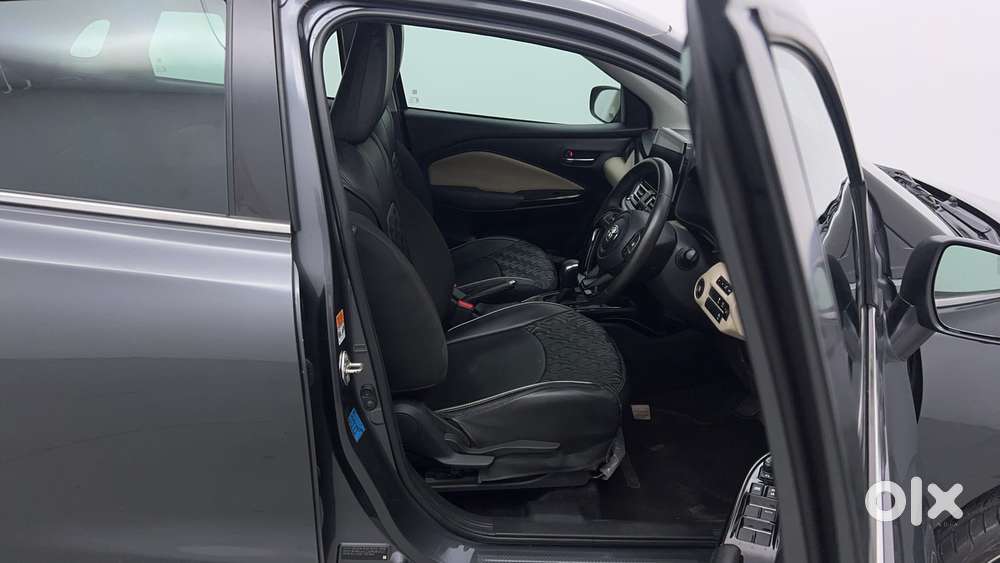 Toyota Glanza 1.2 V Amt, 2024, Petrol