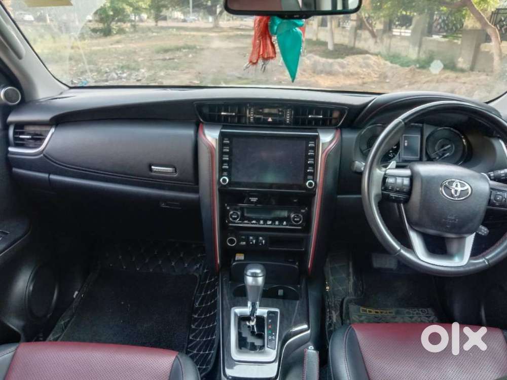 Toyota Fortuner Legender 4x2 At 2.8, 2021, Petrol