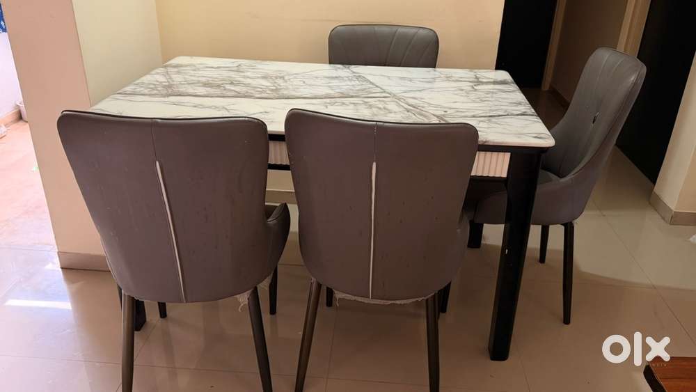 4 sitter marble top dinning table set
