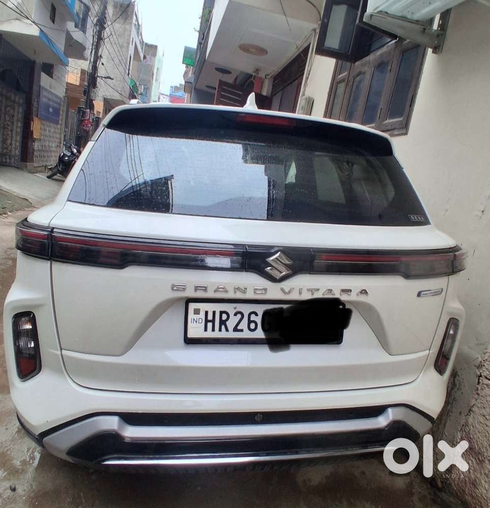 Maruti Suzuki Grand Vitara 2025 Petrol 1938 Km Driven