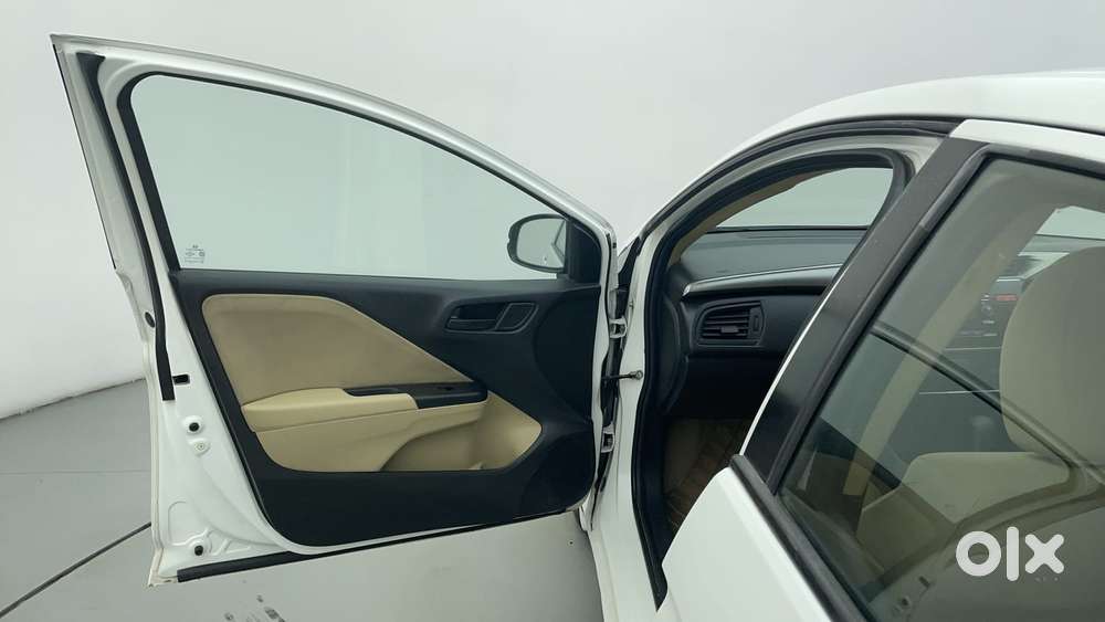 Honda City I-vtec Cvt Zx, 2015, Petrol