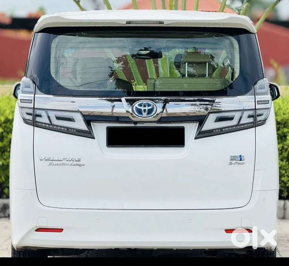 Toyota Vellfire 2.5 Executive Lounge, 2021, Petrol