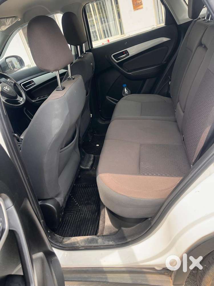 Toyota Urban Cruiser 1.5 Premium Grade Dual Tone At, 2021, Petrol