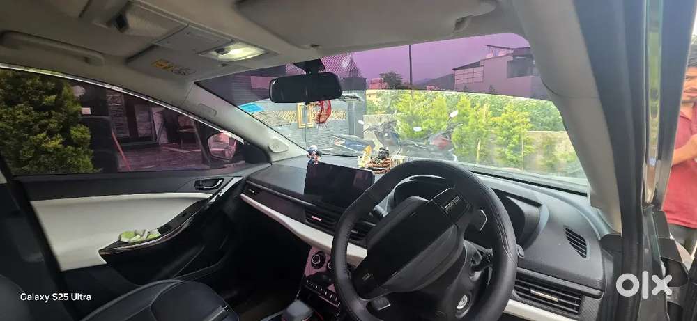 Tata Nexon 2025 Petrol Well Maintained