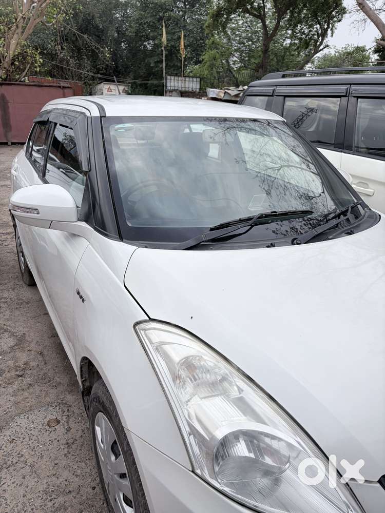 Maruti Suzuki Dzire 1.2 Vxi, 2014, Petrol