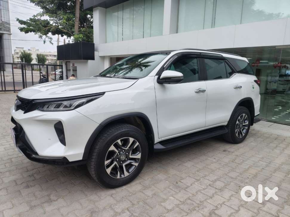 Toyota Fortuner Legender 4x4 At 2.8, 2025