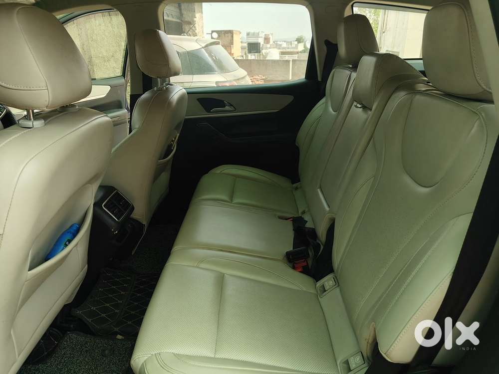 Mahindra Xuv700 2022 Km Driven 36000
