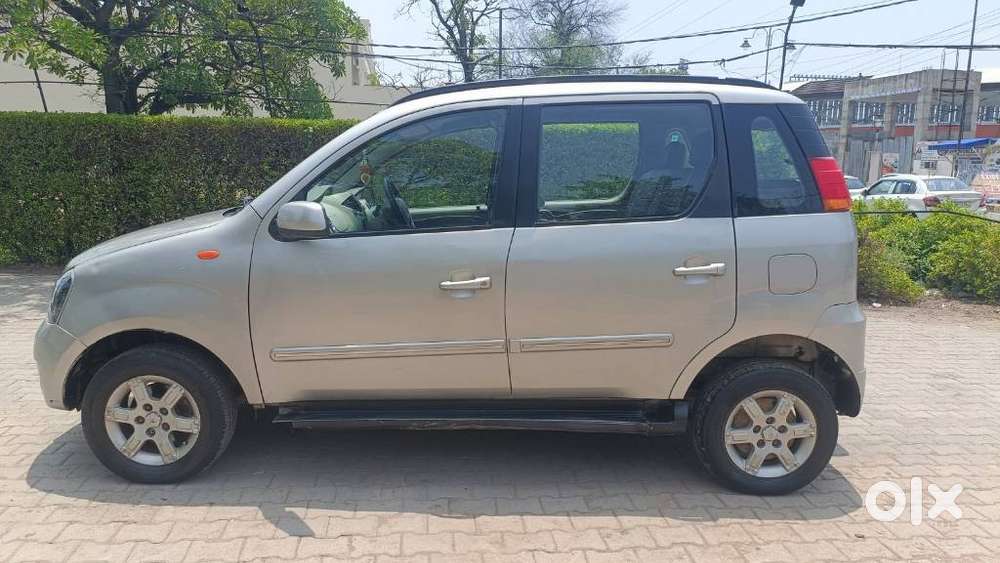 Mahindra Quanto C8, 2012, Diesel