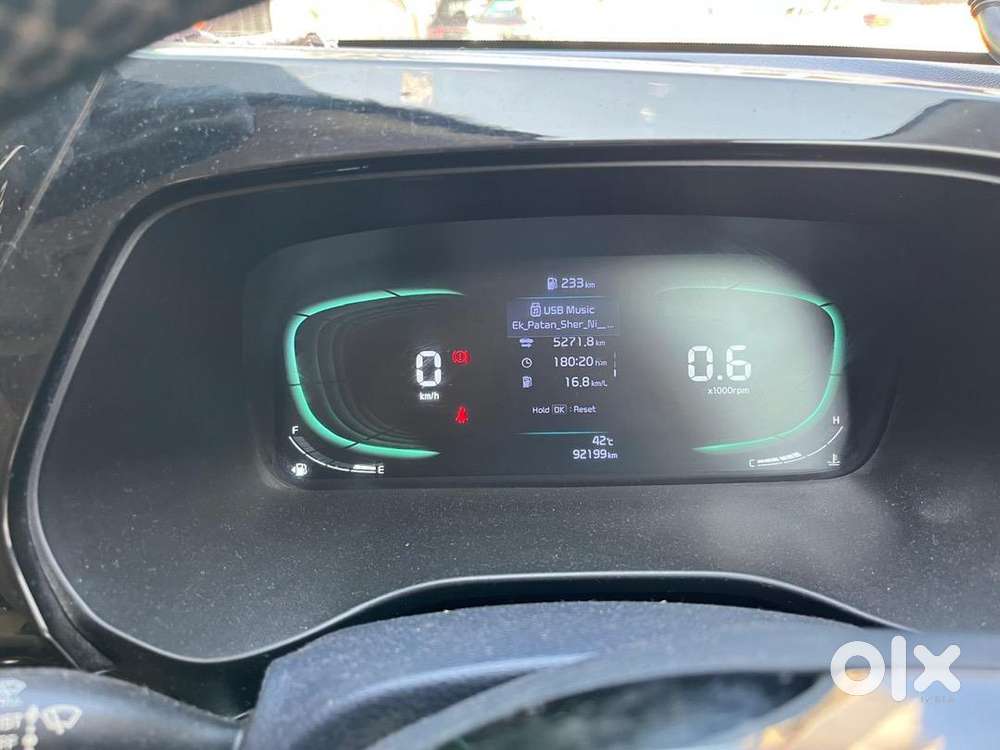 Kia Carens 2022 Diesel 92000 Km Driven