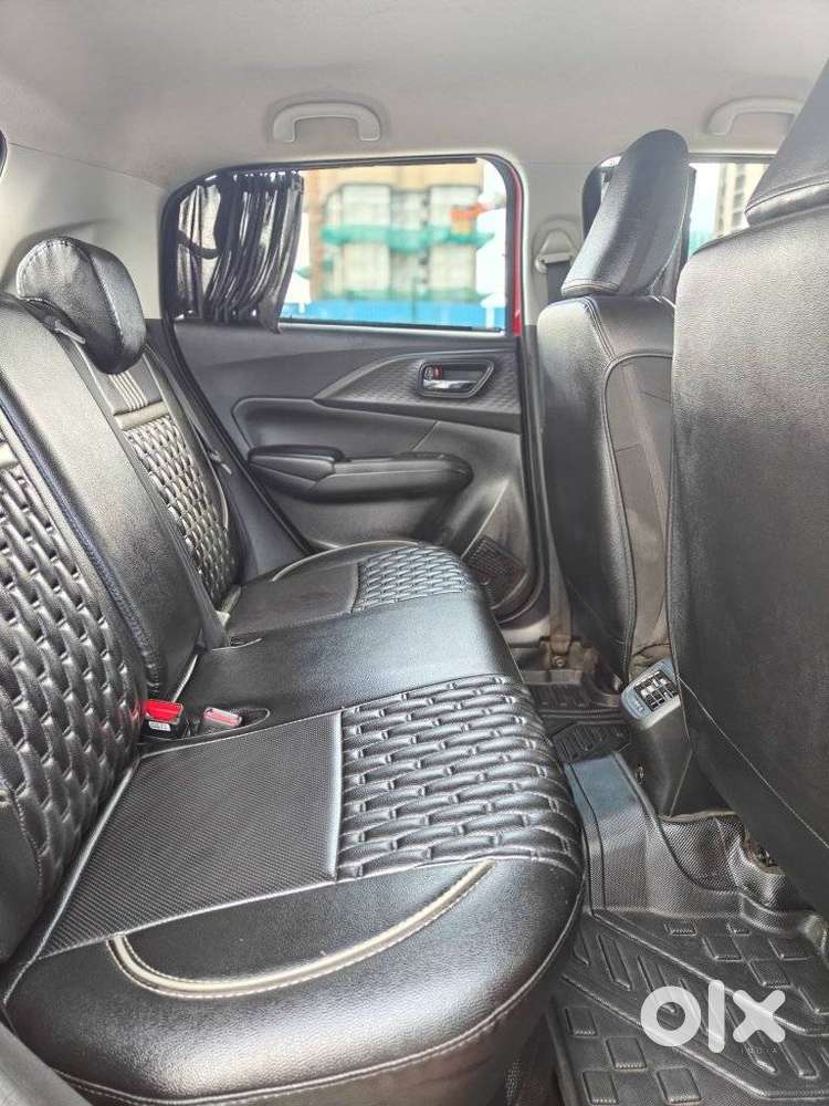 Maruti Suzuki Swift Zxi Plus Amt Dual Tone, 2025, Petrol