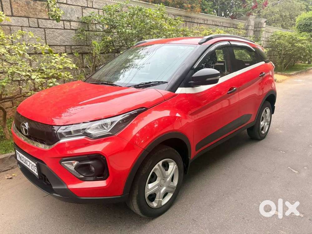 Tata Nexon 1.5 Revotorq Xma Amt (s), 2023, Petrol