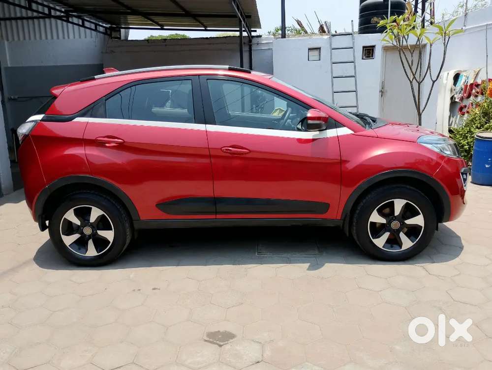 Tata Nexon 2018, Low Kms Driven.