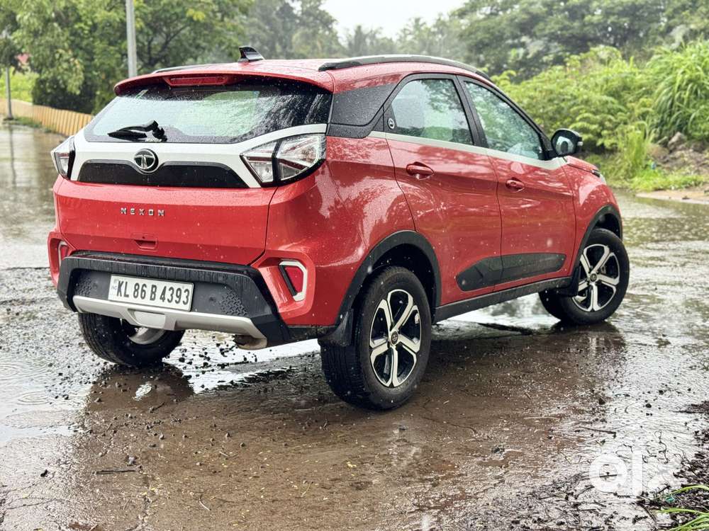 Tata Nexon 1.2 Revotron Xza Plus, 2023, Petrol