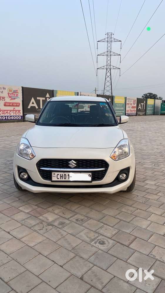 Maruti Suzuki Swift 1.3 Zxi, 2023, Petrol