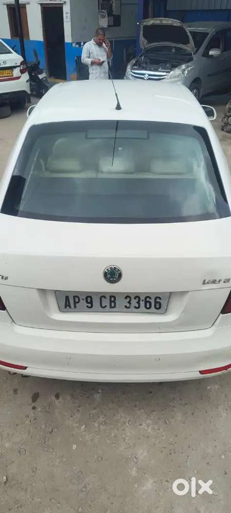 Skoda Laura Diesel Manual 2011