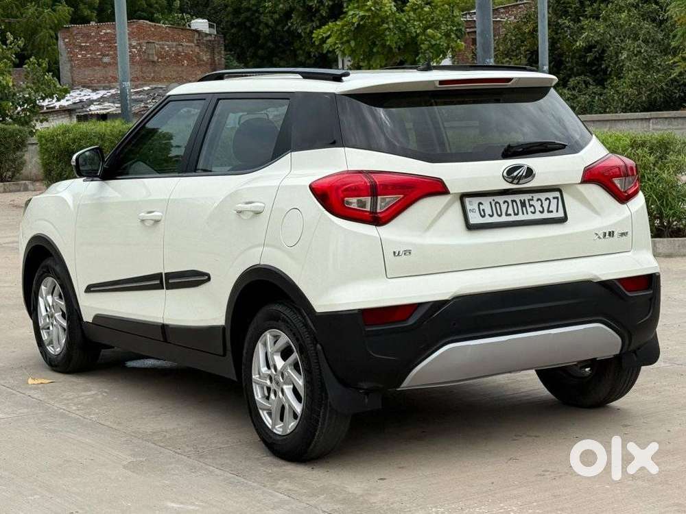 Mahindra Xuv300 W8, 2022, Petrol