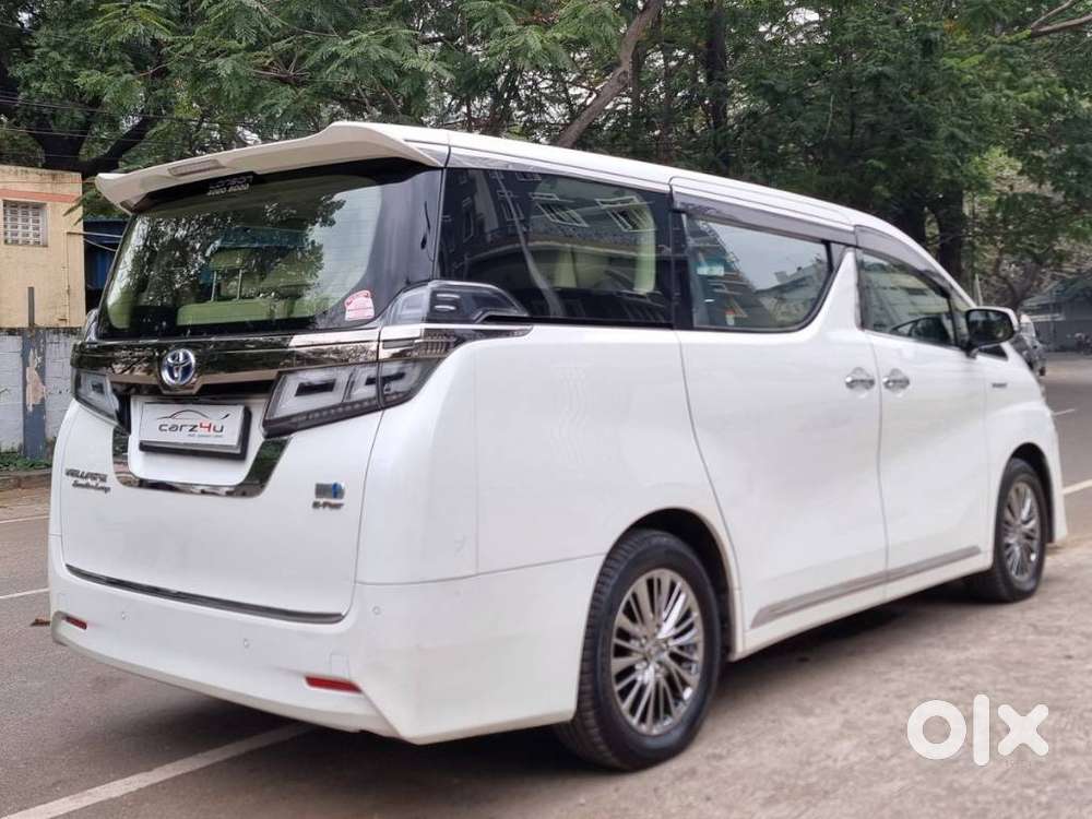 Toyota Vellfire 2.5 Hybrid, 2022, Electric