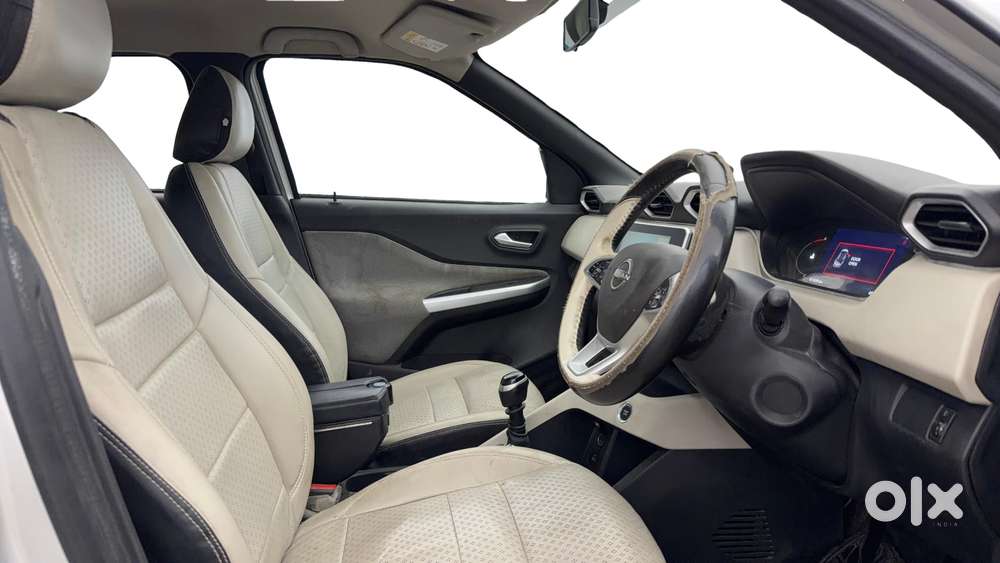 Nissan Magnite 1.0 Xv, 2021, Petrol