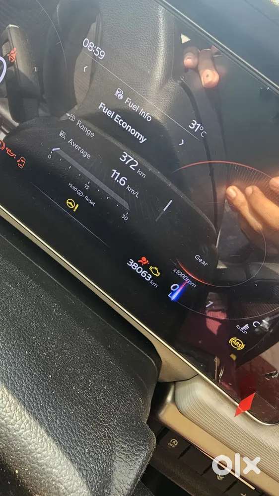 Mahindra Xuv700 2022 Petrol 40000 Km Driven
