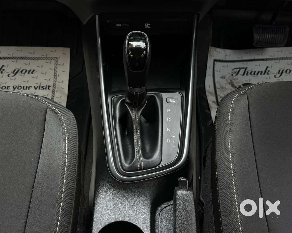 Hyundai I20 Sportz 1.2 Ivt, 2023, Petrol