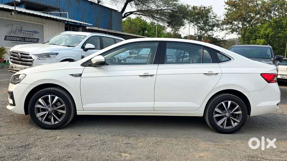 Skoda Slavia 1.5 Tsi Style At, 2023, Petrol