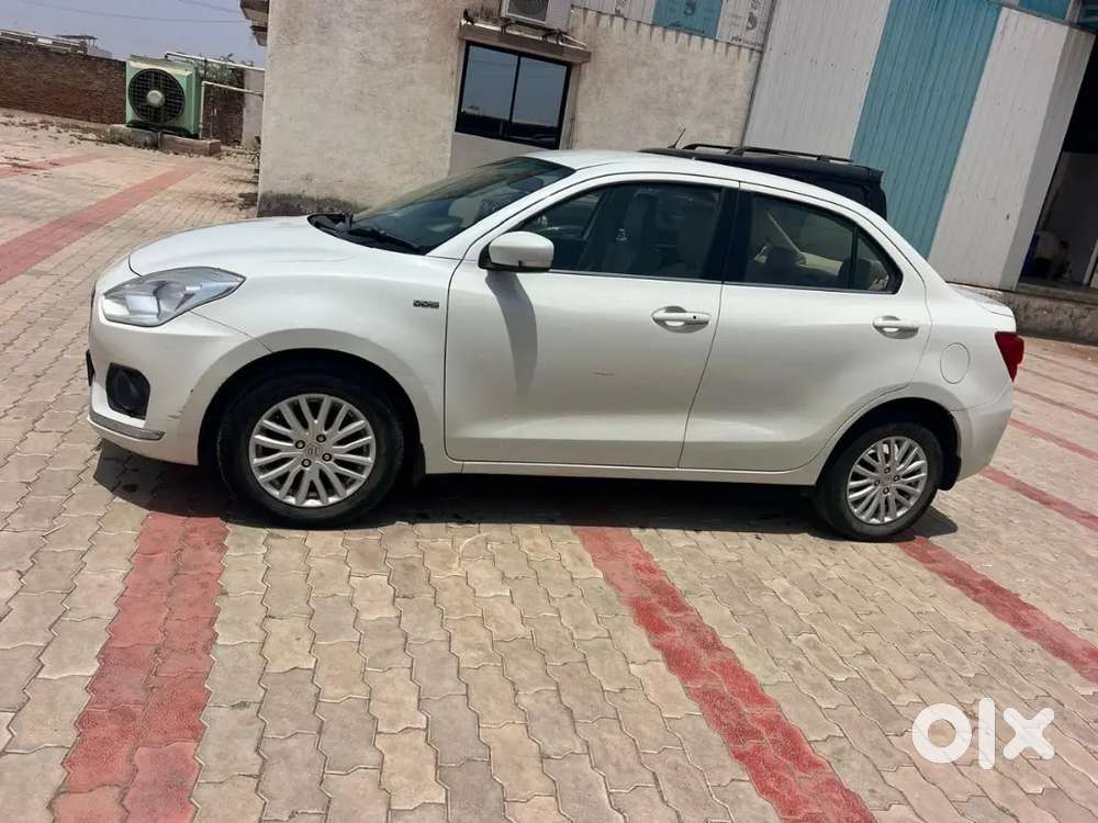 Maruti Suzuki Dzire 2018 Diesel 123800 Km Driven