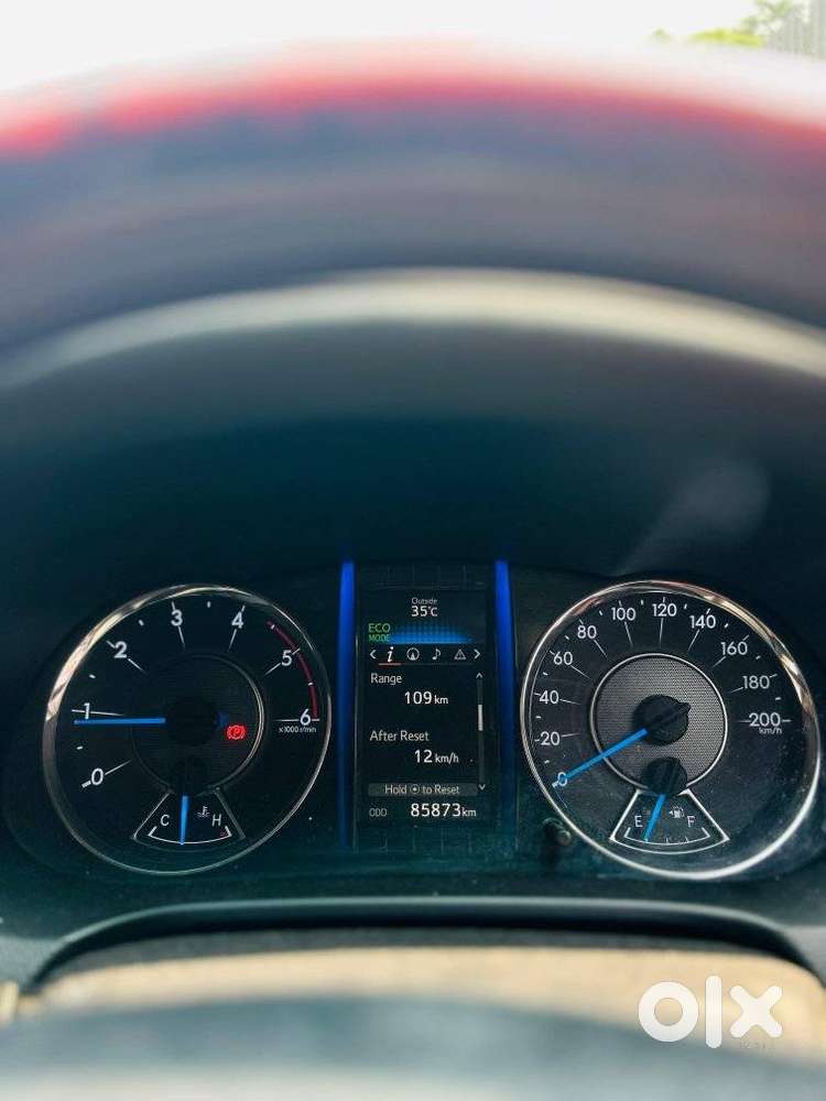 Toyota Fortuner 4x4 Manual Limited Edition, 2019, Diesel