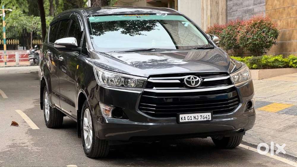 Toyota Innova Crysta 2.4 G Mt, 2016, Diesel