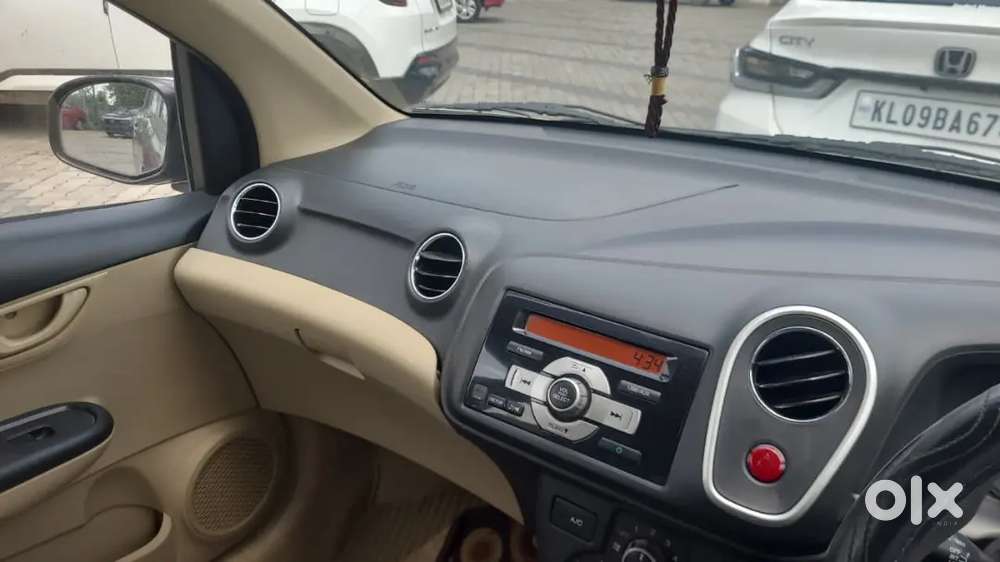 2014 Honda Mobilio 1.5 S I-vtec  Single Owner  1.08 Lakh Km