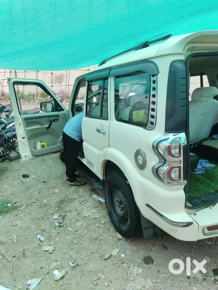 Mahindra Scorpio 2017