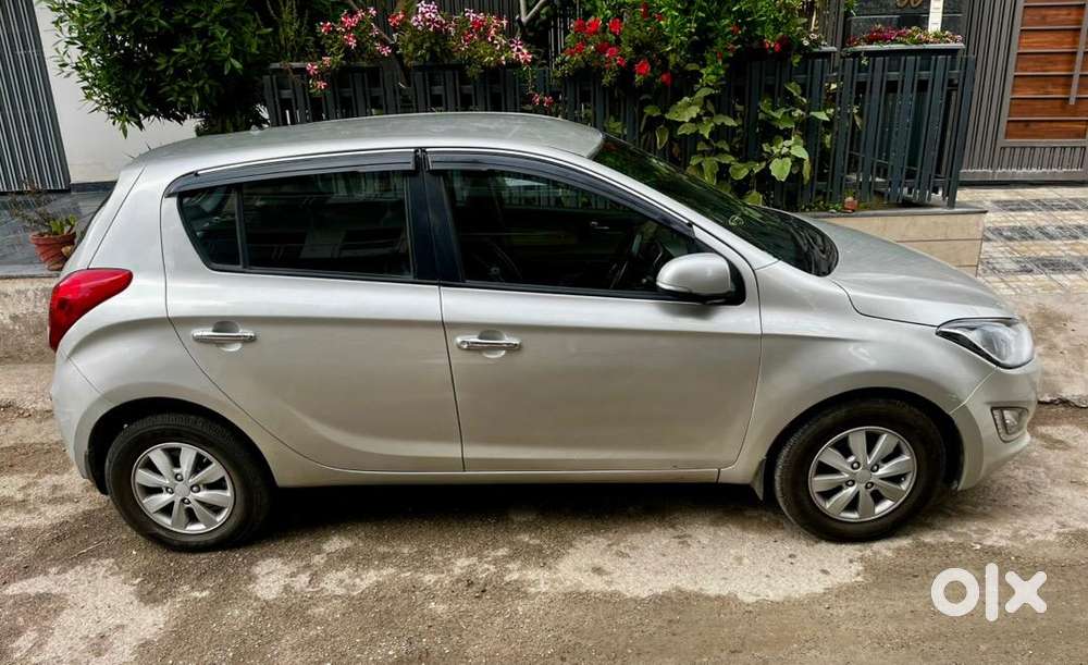 I20 Sports Diesel Silver Single Hand Driven