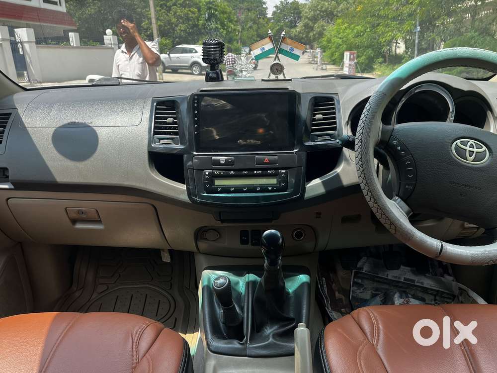 Toyota Fortuner 3.0 4x4 Manual, 2011, Diesel