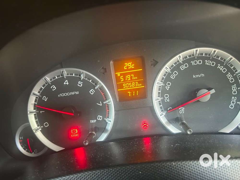Maruti Suzuki Swift Zxi 2012 Petrol Good Condition