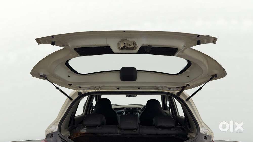 Mahindra Kuv 100 Mfalcon D75 K6, 2016, Diesel