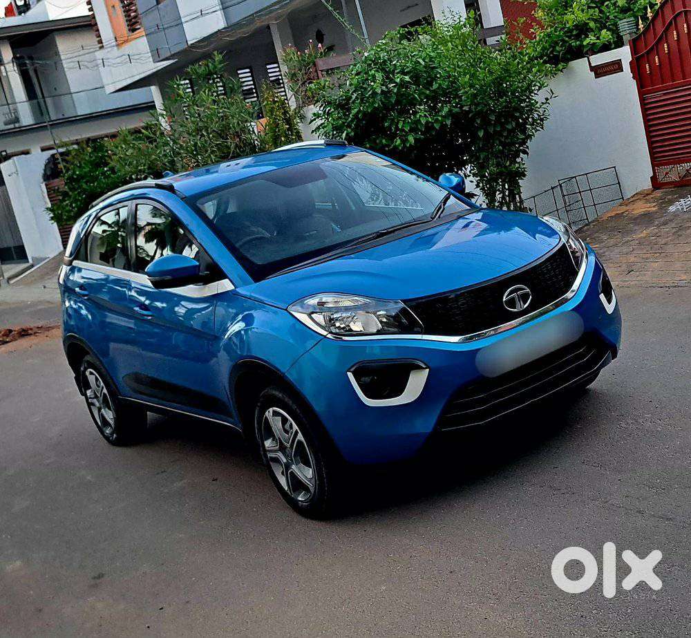 Tata Nexon 1.2 Revotron Xt, 2017, Petrol