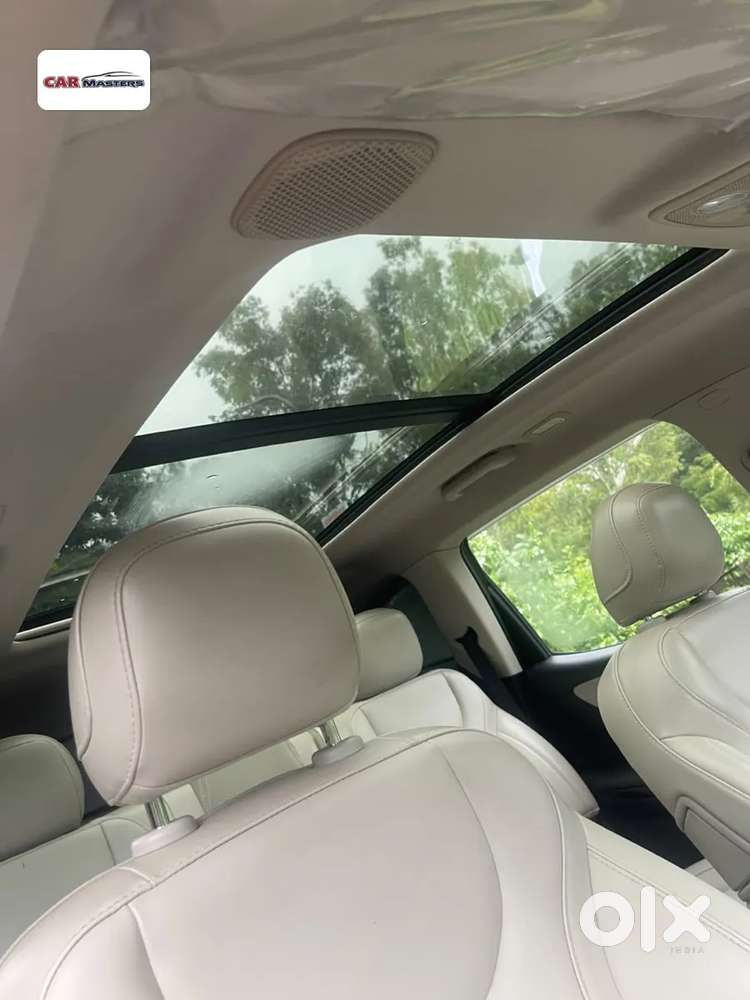 Mahindra Xuv700 2.2 Ax 7 Diesel At Luxury Pack Str Awd, 2023, Diesel