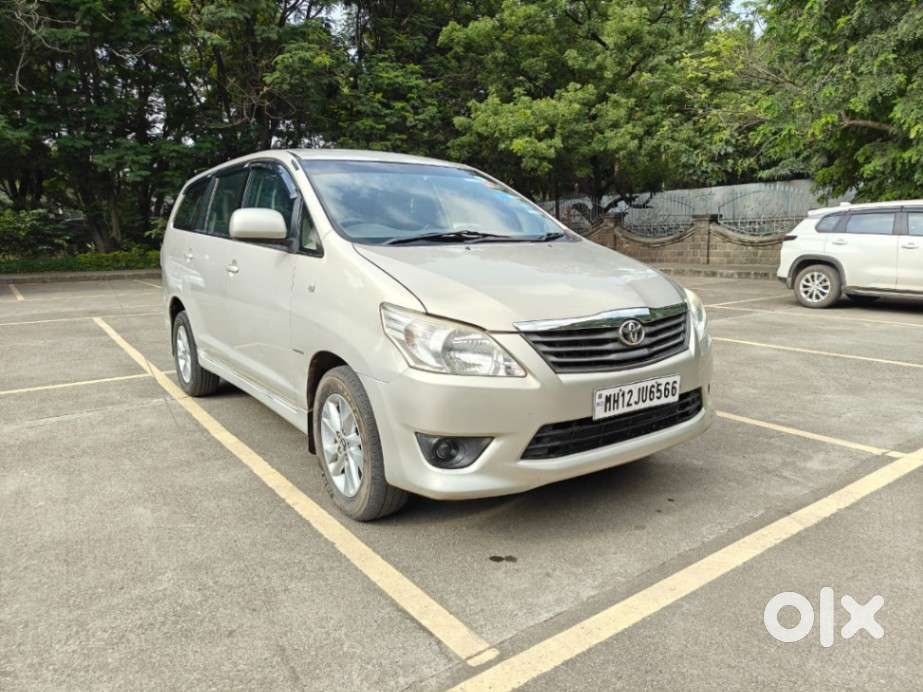 Toyota Innova 2.5 G (diesel) 8 Seater, 2013, Diesel