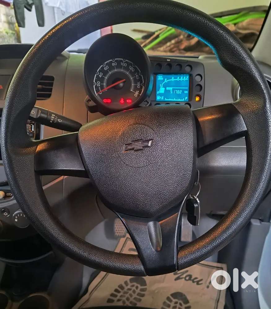 Chevrolet Beat  Petrol 2011